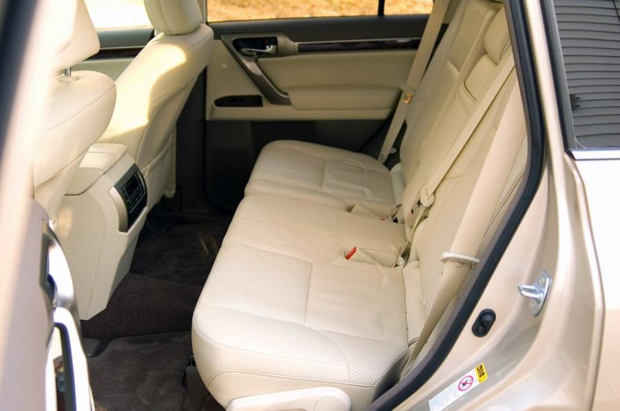 Lexus GX460 2011 года  (фото 18 из 39)
